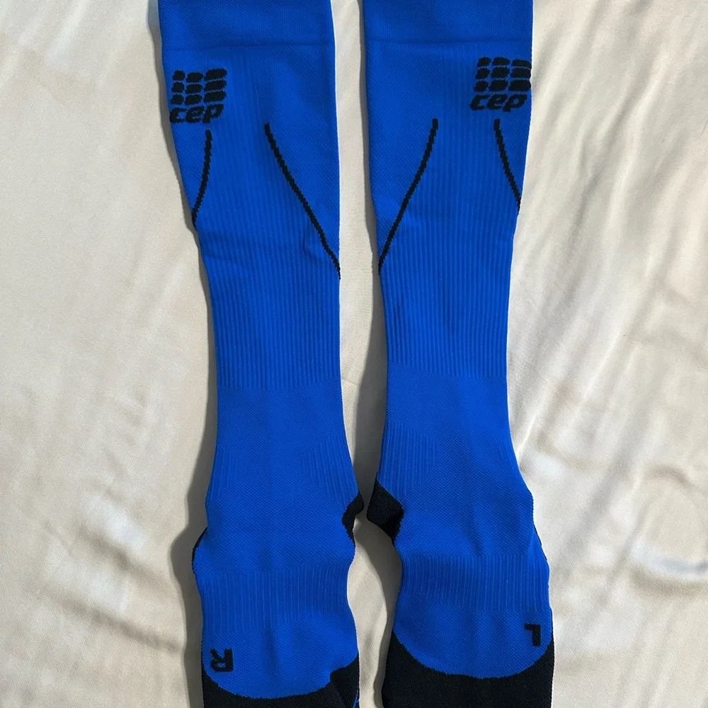 Men's Blue CEP Compression Running Socks - Picture 2 of 8